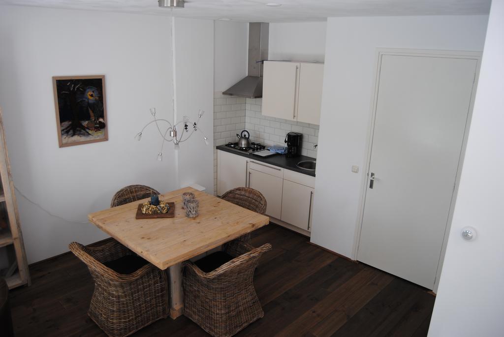 Appartementen Verhuur De Trijehoek Stiens Exterior foto